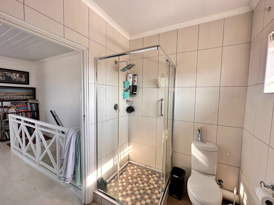 5 Bedroom Property for Sale in Fraaiuitsig Western Cape